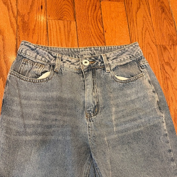 Y2K Vintage Inspired Bell Bottom Jeans - Picture 2 of 5